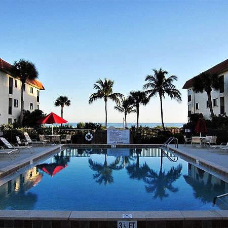 Sandalfoot Beachfront Condominium Санибел Экстерьер фото